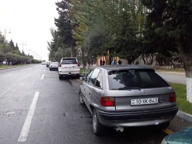 Opel Astra 1992, 409,179 km - 1.4 l - Sumqayıt