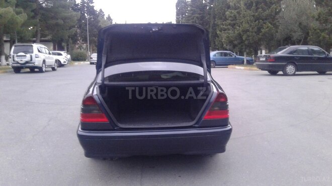 Mercedes C 200 2000, 280,522 km - 2.0 l - Bakı
