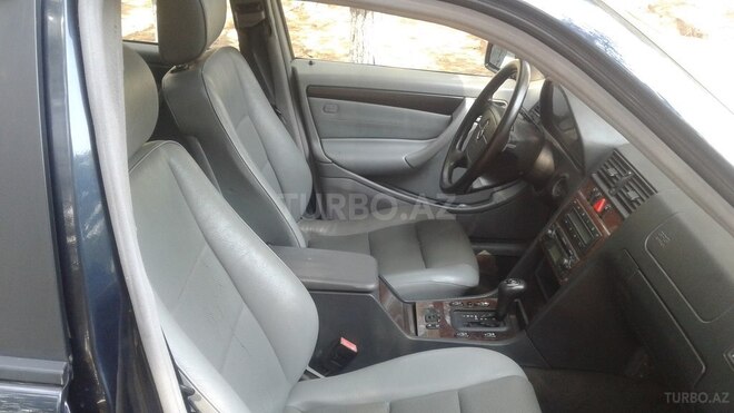 Mercedes C 200 2000, 280,522 km - 2.0 l - Bakı