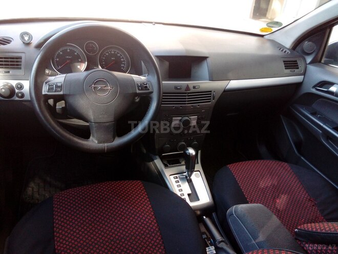 Opel Astra 2006, 240,000 km - 1.9 l - Bakı