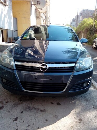 Opel Astra 2006, 240,000 km - 1.9 l - Bakı