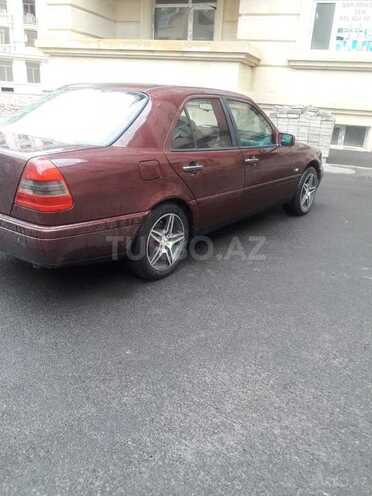 Mercedes C 220 1995, 228,500 km - 2.2 l - Bakı