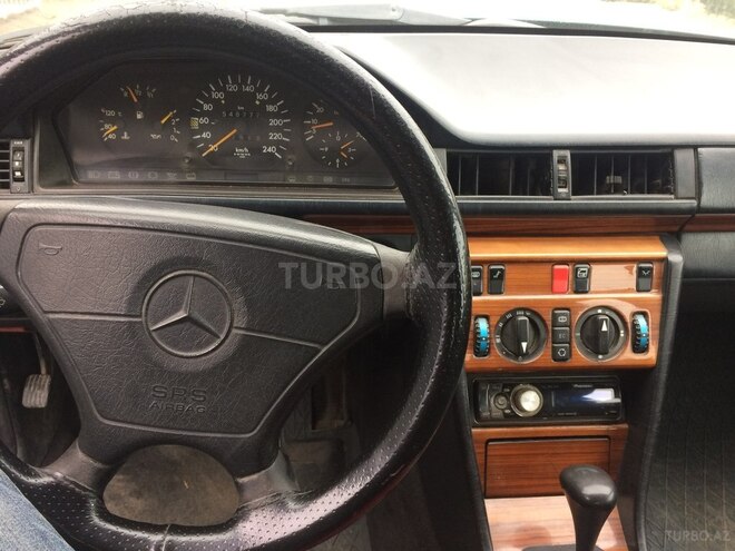 Mercedes E 220 1995, 496,667 km - 0.2 л - Bakı