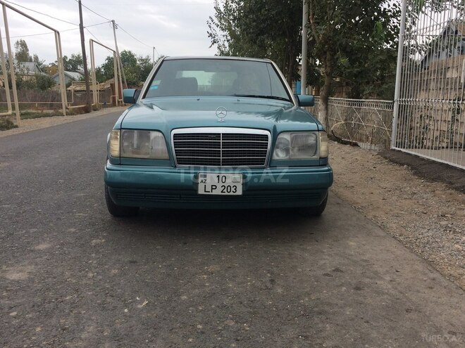 Mercedes E 220 1995, 496,667 km - 0.2 л - Bakı