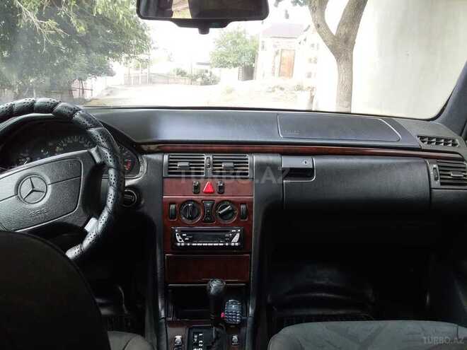Mercedes E 230 1996, 222,222 km - 2.6 л - Gəncə