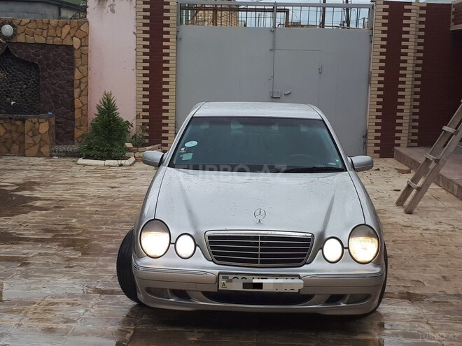 Mercedes E 220 1999, 381,000 km - 2.2 l - Bakı