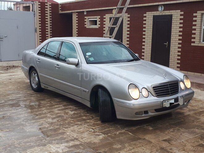 Mercedes E 220 1999, 381,000 km - 2.2 l - Bakı