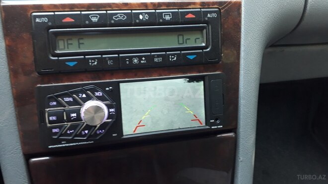 Mercedes E 240 1999, 257,080 km - 2.4 l - Bakı