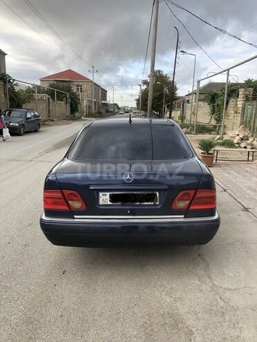 Mercedes E 240 1998, 252,000 km - 2.4 л - Bakı