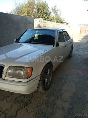 Mercedes E 220 1994, 320,000 km - 2.2 l - Bakı