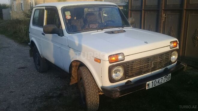 LADA (VAZ) Niva 2002, 170,000 km - 1.7 l - Quba