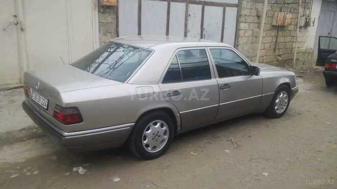 Mercedes E 320 1993, 393,000 km - 3.2 л - Bakı