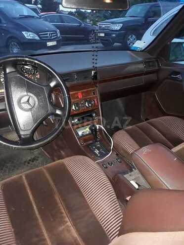 Mercedes E 320 1993, 393,000 km - 3.2 л - Bakı