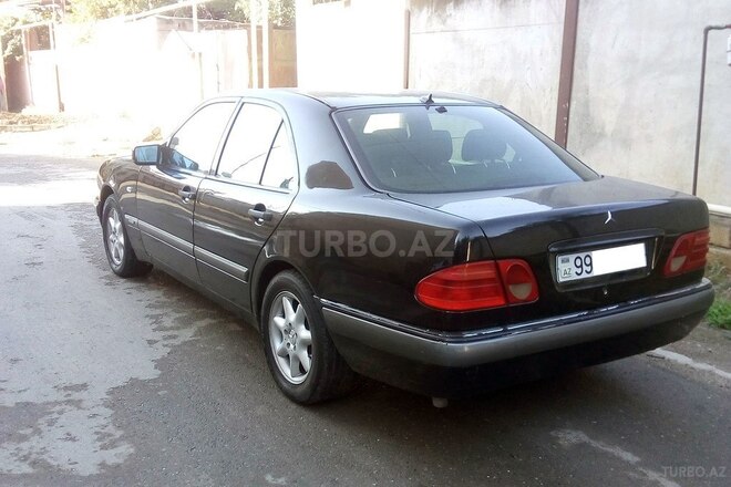 Mercedes E 220 1998, 300,000 km - 2.2 l - Şirvan