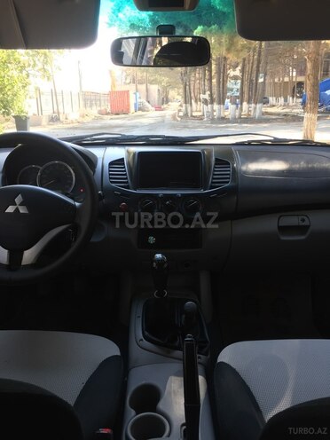 Mitsubishi L200 2011, 278,046 km - 2.5 l - Sumqayıt