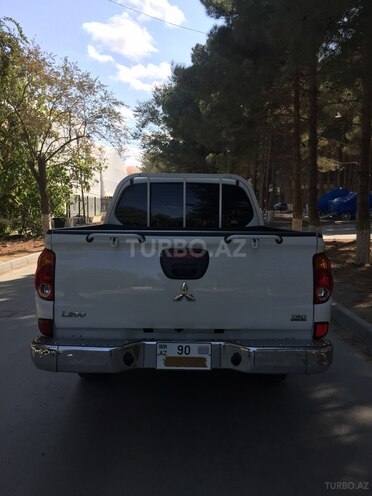 Mitsubishi L200 2011, 278,046 km - 2.5 l - Sumqayıt
