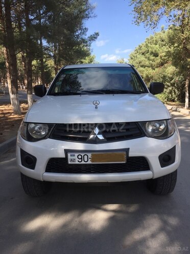 Mitsubishi L200 2011, 278,046 km - 2.5 l - Sumqayıt