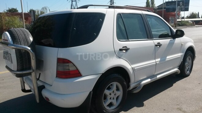 Mercedes ML 320 2001, 355,000 km - 3.2 l - Xaçmaz