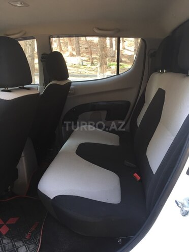 Mitsubishi L200 2011, 280,704 km - 2.5 л - Sumqayıt