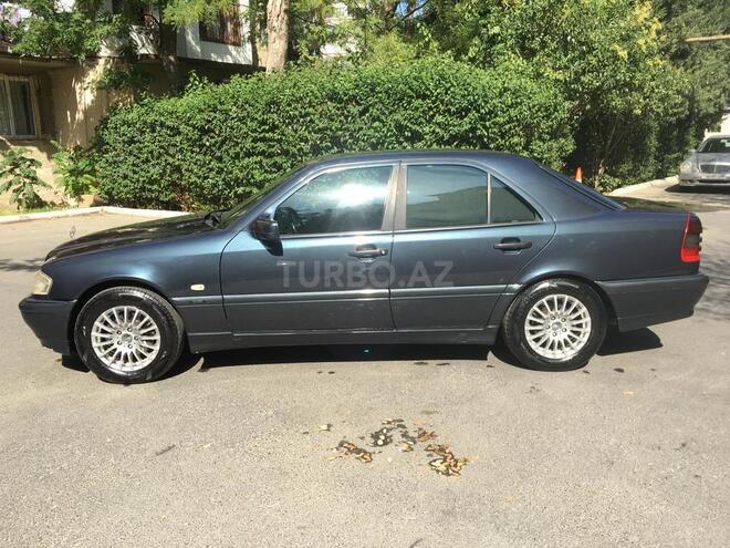 Mercedes C 220 1997, 198,787 km - 2.2 l - Bakı