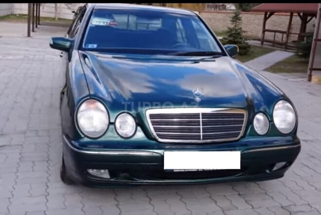 Mercedes E 240 1998, 210,000 km - 2.4 l - Bakı
