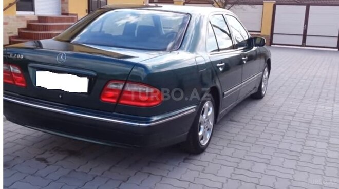 Mercedes E 240 1998, 210,000 km - 2.4 l - Bakı