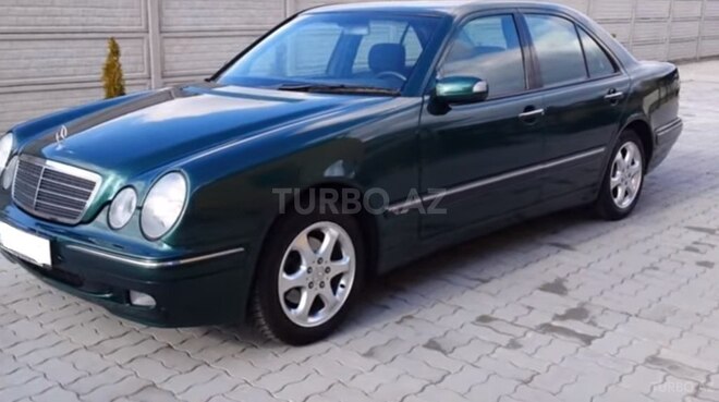 Mercedes E 240 1998, 210,000 km - 2.4 l - Bakı