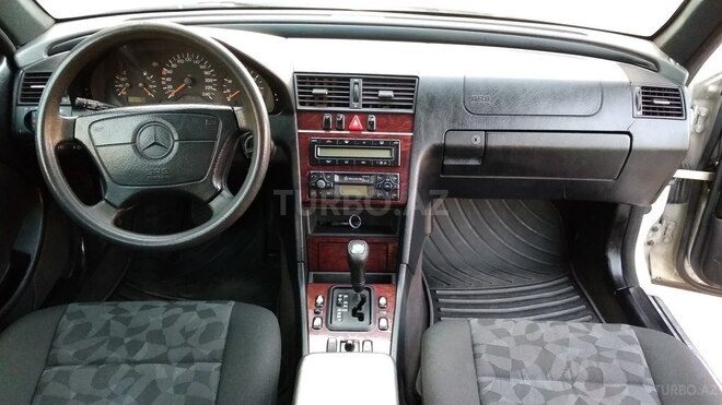 Mercedes C 180 1998, 254,000 km - 1.8 л - Sumqayıt