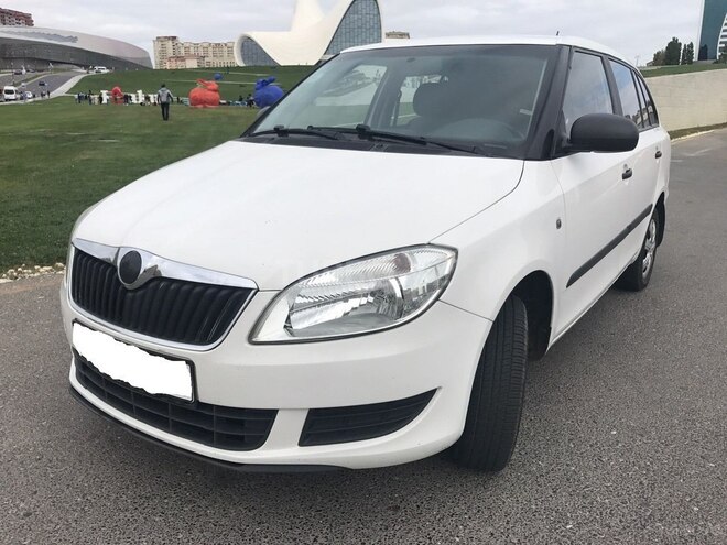 Skoda Fabia 2013, 137,000 km - 1.2 l - Bakı
