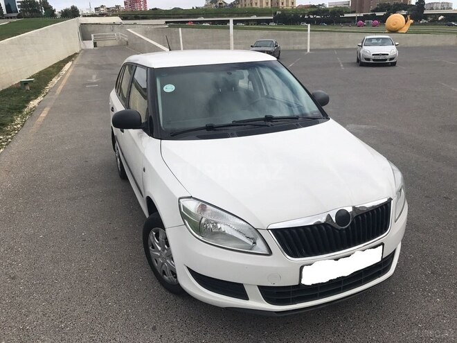 Skoda Fabia 2013, 137,000 km - 1.2 l - Bakı