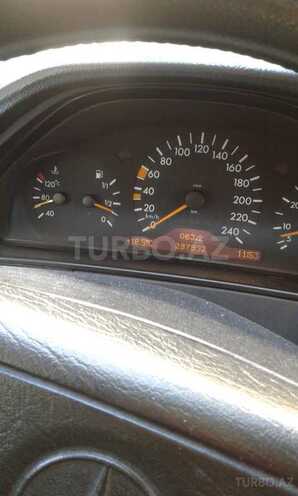 Mercedes E 230 1998, 297,000 km - 2.4 л - Bakı
