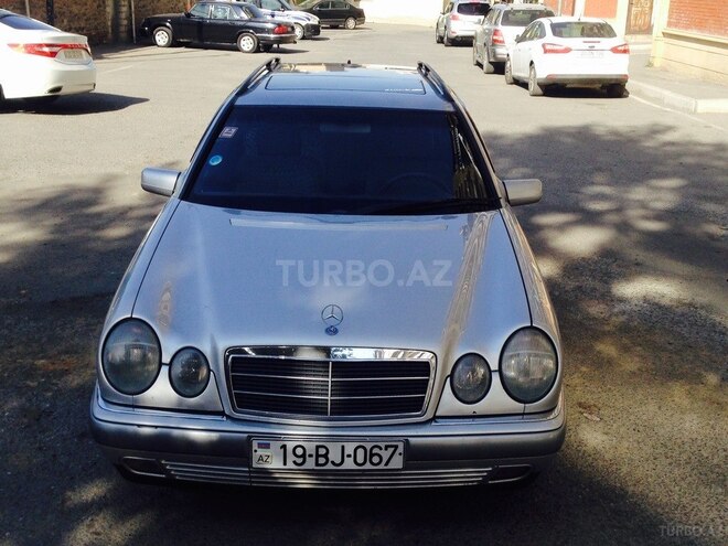 Mercedes E 240 1999, 312,090 km - 2.4 l - Gəncə