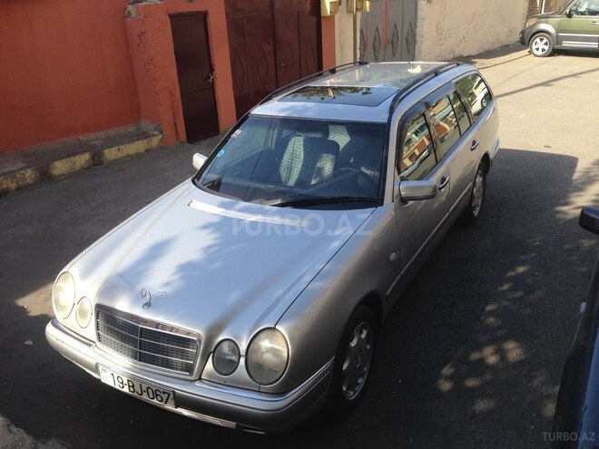 Mercedes E 240 1999, 312,090 km - 2.4 l - Gəncə