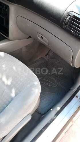 Volkswagen Passat 2001, 320,000 km - 2.0 л - Bakı