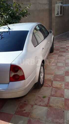 Volkswagen Passat 2001, 320,000 km - 2.0 л - Bakı
