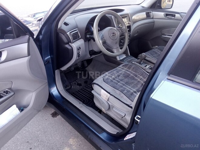 Subaru Forester 2009, 200,000 km - 2.5 l - Qusar