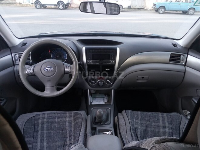 Subaru Forester 2009, 200,000 km - 2.5 l - Qusar