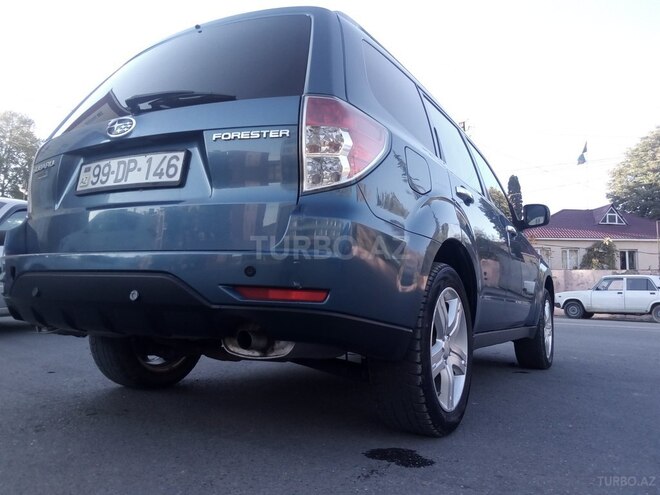 Subaru Forester 2009, 200,000 km - 2.5 l - Qusar