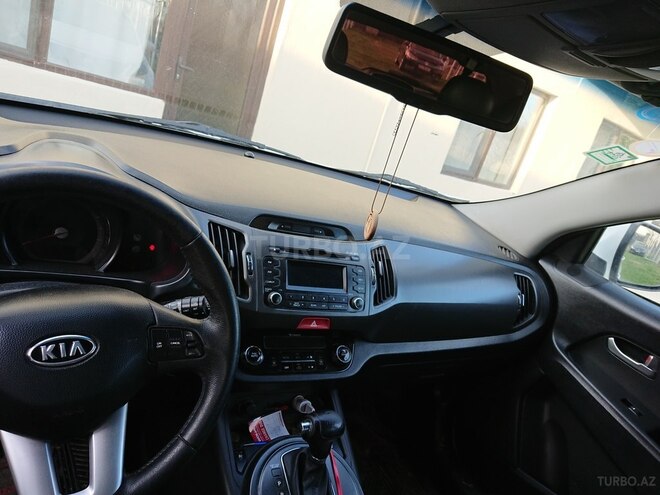 Kia Sportage 2011, 230,000 km - 2.4 l - Yevlax