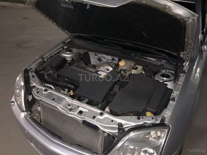 Opel Vectra 2003, 255,000 km - 2.2 л - Bakı