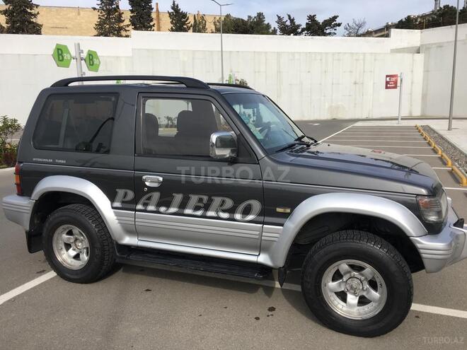 Mitsubishi Pajero 1992, 320,000 km - 2.5 l - Bakı