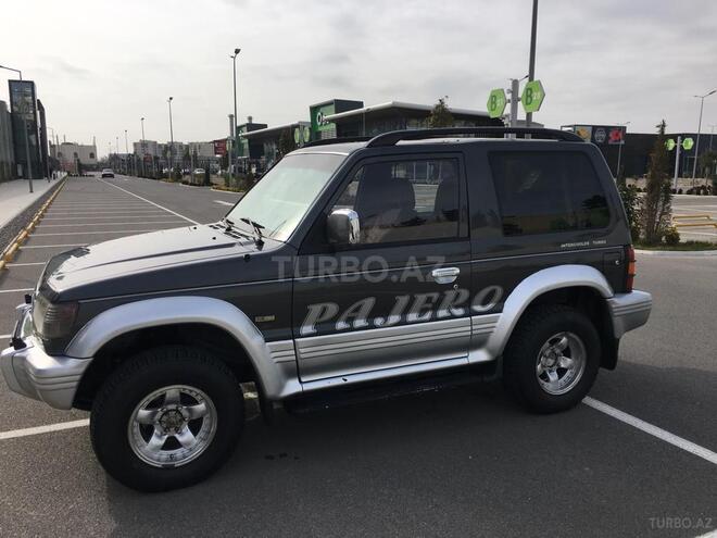 Mitsubishi Pajero 1992, 320,000 km - 2.5 l - Bakı