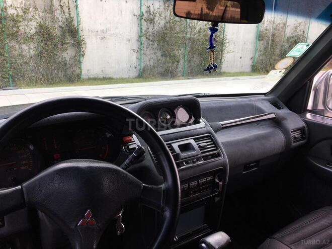 Mitsubishi Pajero 1992, 320,000 km - 2.5 l - Bakı