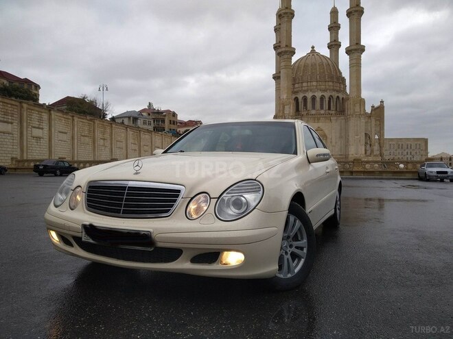 Mercedes E 220 2005, 265,000 km - 2.2 l - Bakı