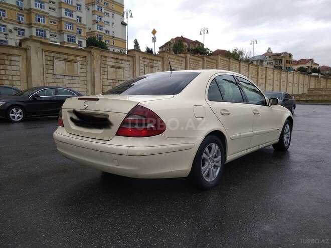 Mercedes E 220 2005, 265,000 km - 2.2 l - Bakı