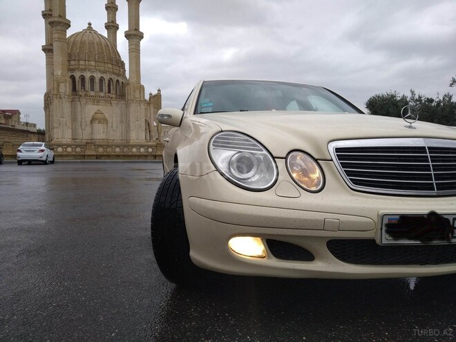 Mercedes E 220 2005, 265,000 km - 2.2 l - Bakı