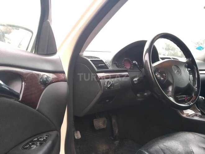 Mercedes E 220 2005, 265,000 km - 2.2 l - Bakı