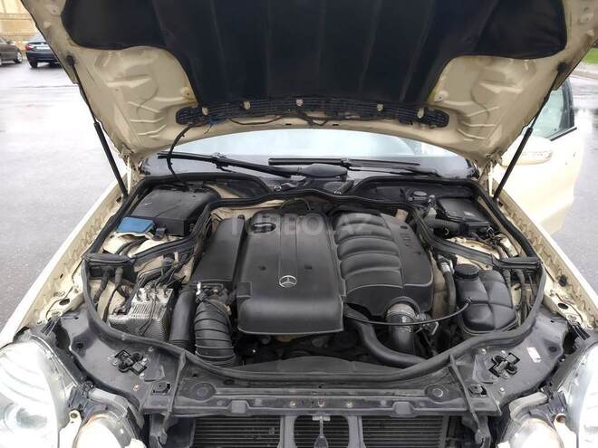 Mercedes E 220 2005, 265,000 km - 2.2 l - Bakı