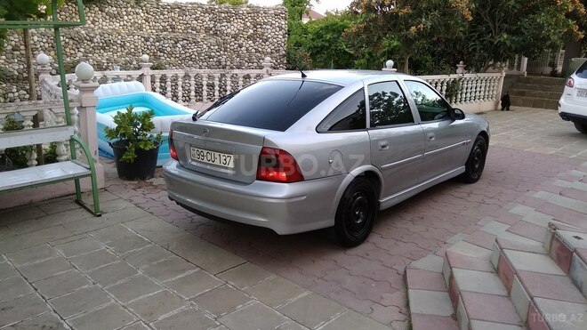 Opel Vectra 1999, 242,000 km - 1.6 l - Xırdalan