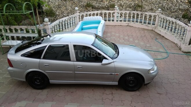 Opel Vectra 1999, 242,000 km - 1.6 l - Xırdalan